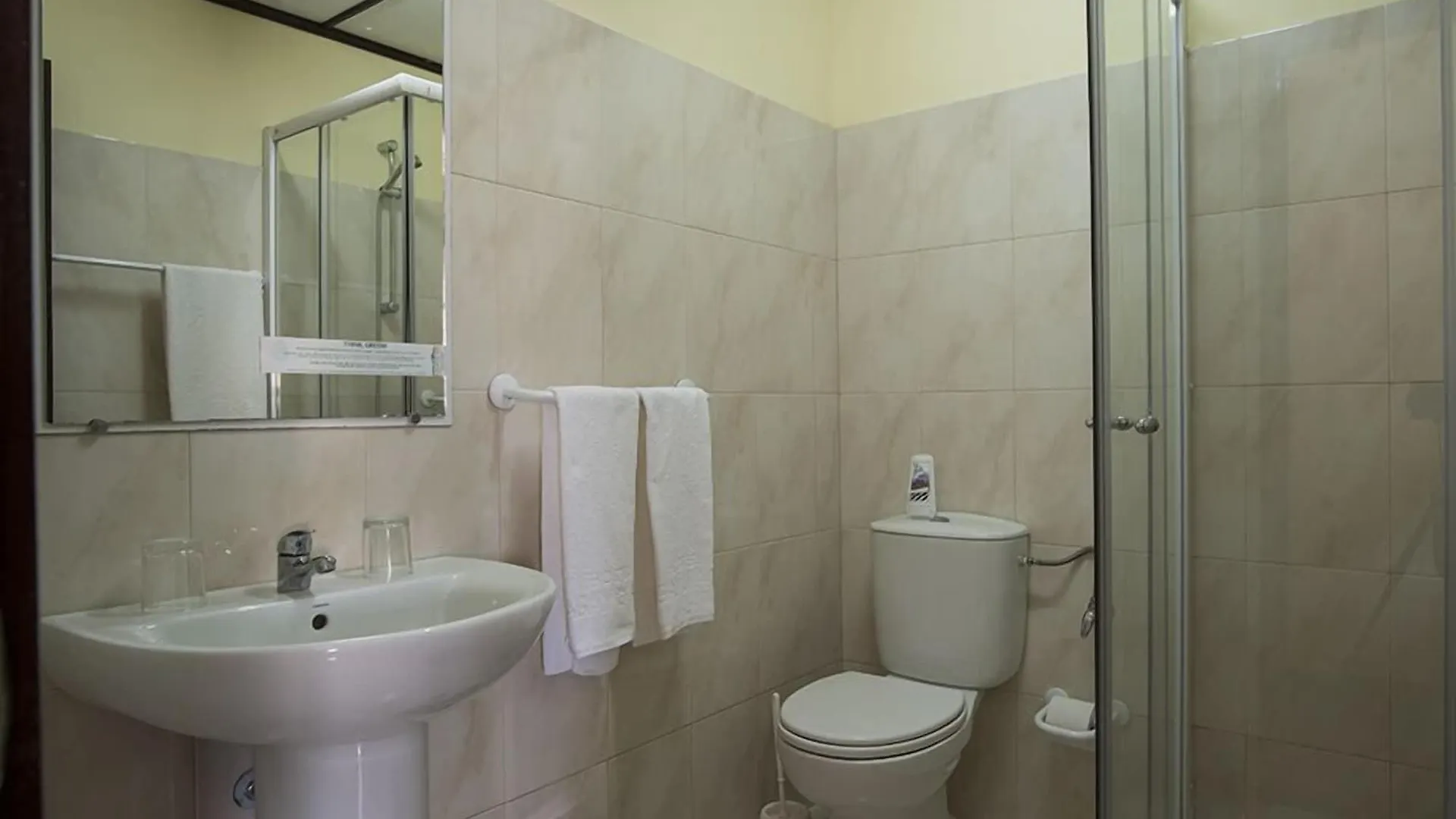 Aparthotel Avenida ミンデロ 3*,